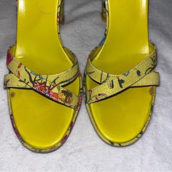 GUCCI Flora Sandals Yellow Floral Canvas EU 38.5 Platform Multicolor Heels Box - Picture 13 of 15